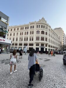 Uma Aventura pela Rua das Flores